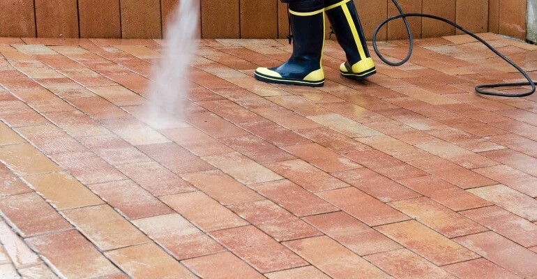 Bucket-DeckBrush-300  Outdoor pavers, Natural cleaning products, Natural  cleaning solutions